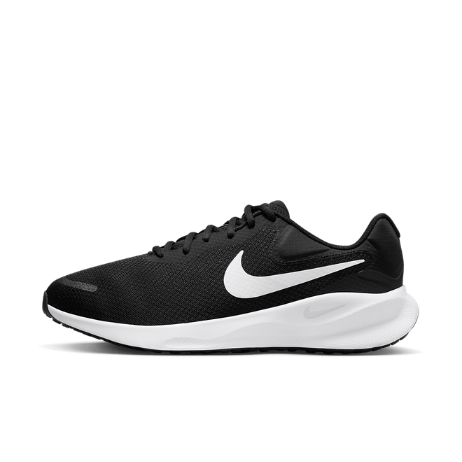 Nike Revolution 7