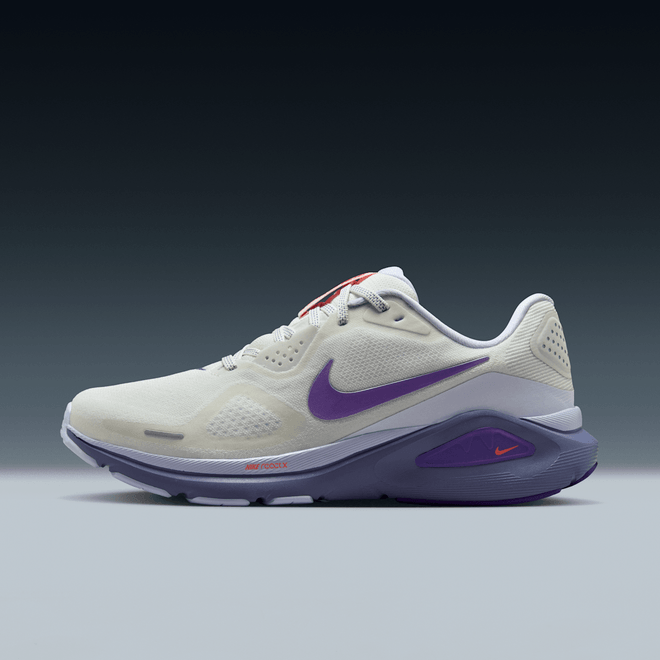 Nike Structure 26