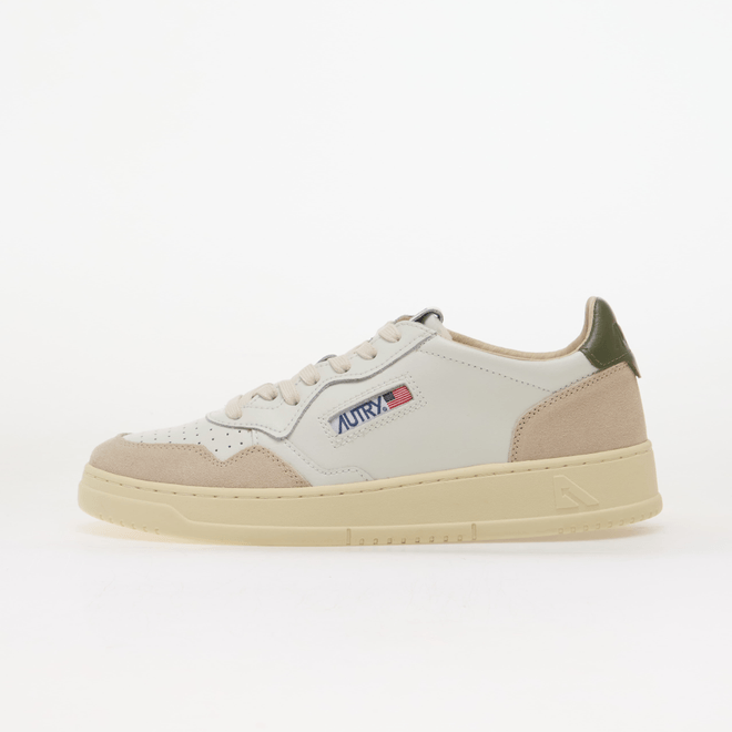 Autry Medalist Low Man White