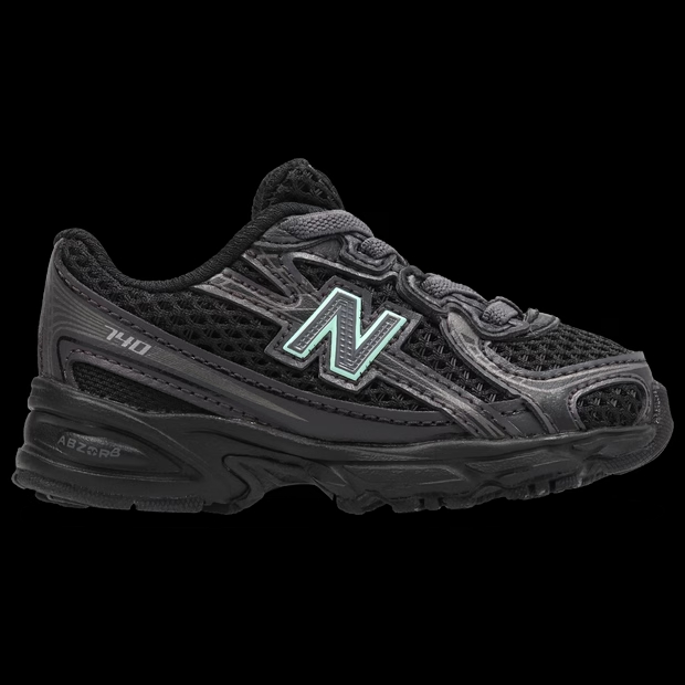 New Balance 740 'Black'
