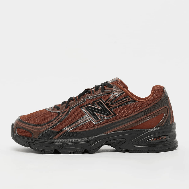 New Balance 740