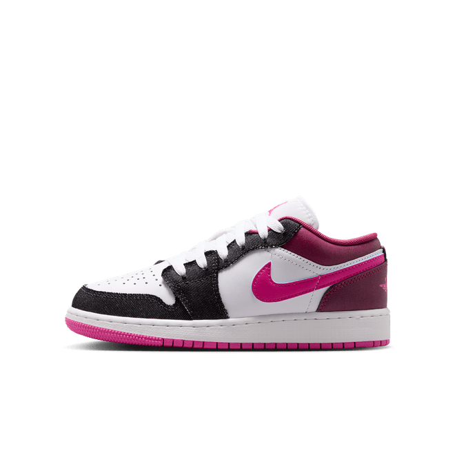 Nike Air Jordan 1 Low SE Older Kids'