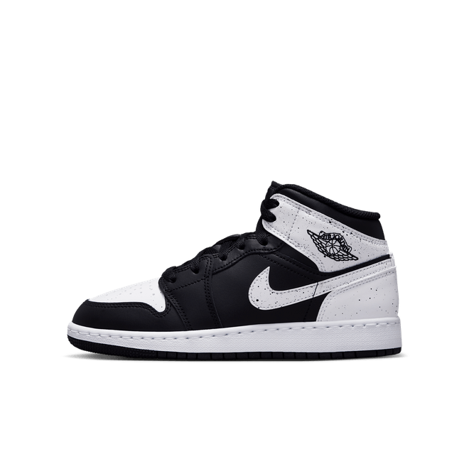 Nike Air Jordan 1 Mid Older Kids'