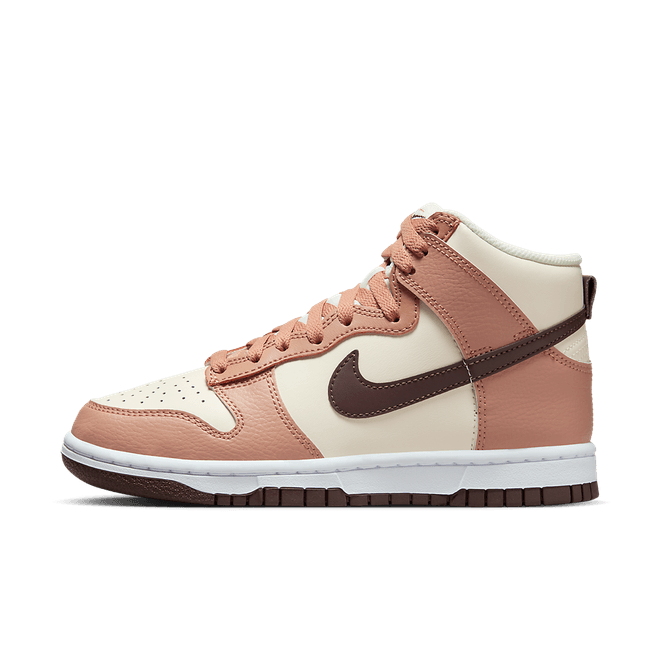 Nike Dunk High WMNS 'Dusted Clay'