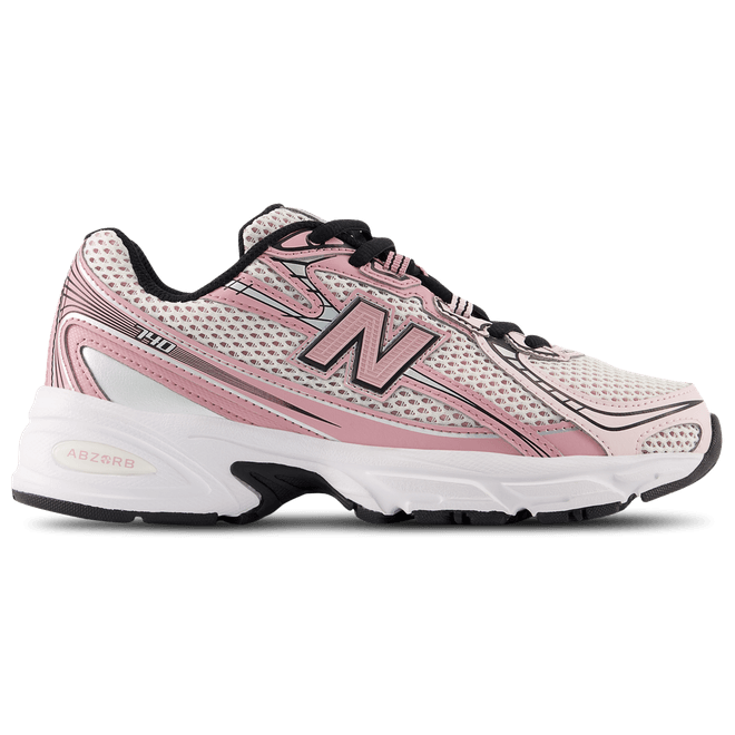New Balance 740