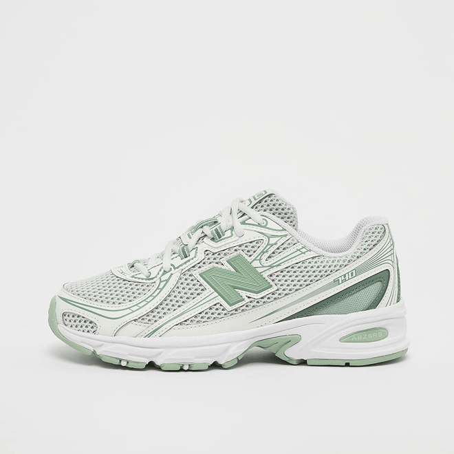 New Balance 740
