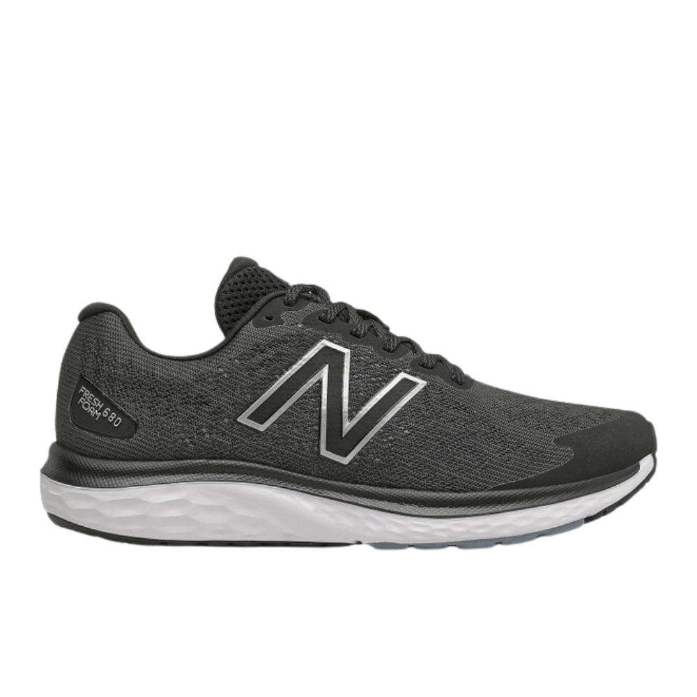 New Balance Fresh Foam 680v7 - Black met Star Glo