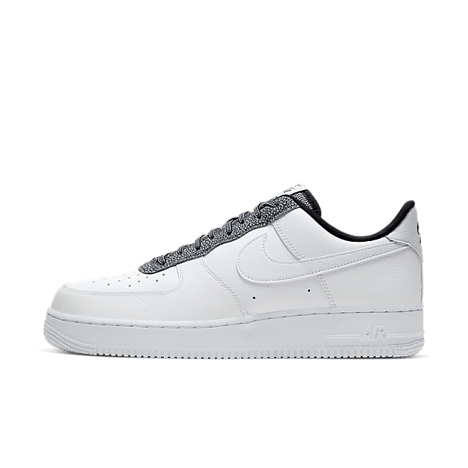 Nike Air Force 1 '07 LV8 4