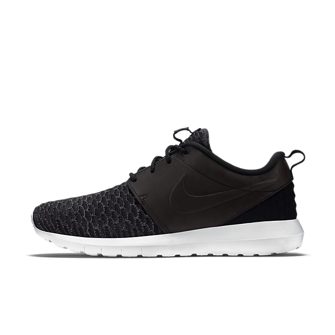 Nike Roshe Run Flyknit PRM Black White