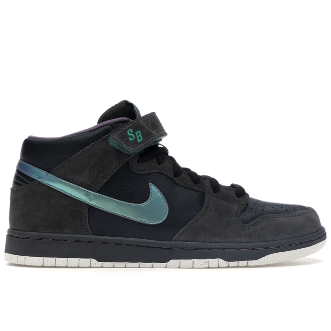 Nike SB Dunk Mid Northern Lights