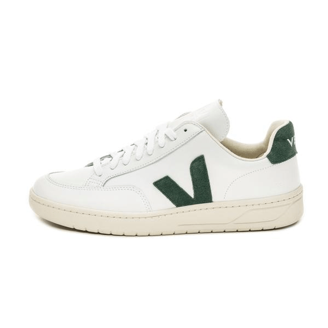 Veja V-12 Leather