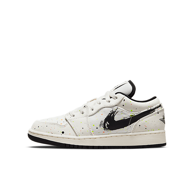 Jordan 1 Low SE Paint Splatter (GS)