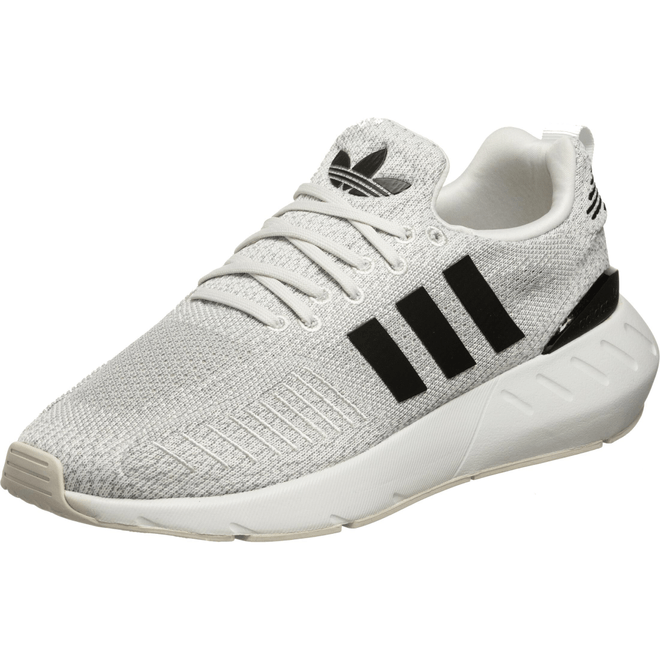 adidas Swift Run 22