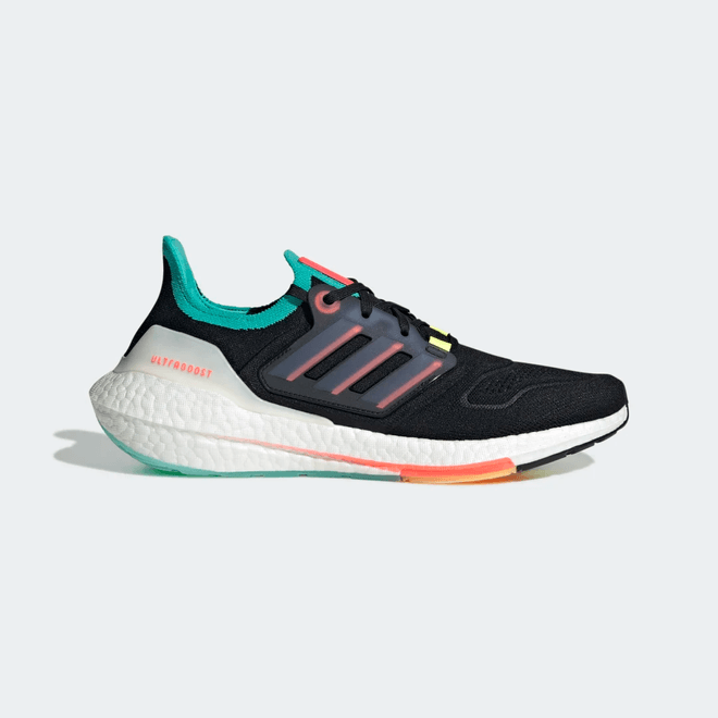 adidas gazelle silver green womens adidas Ultra Boost Light GORE-TEX Mens Running Shoes