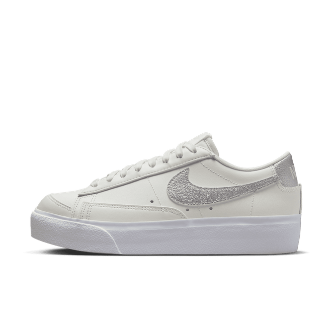 Nike WMNS Blazer Low Platform