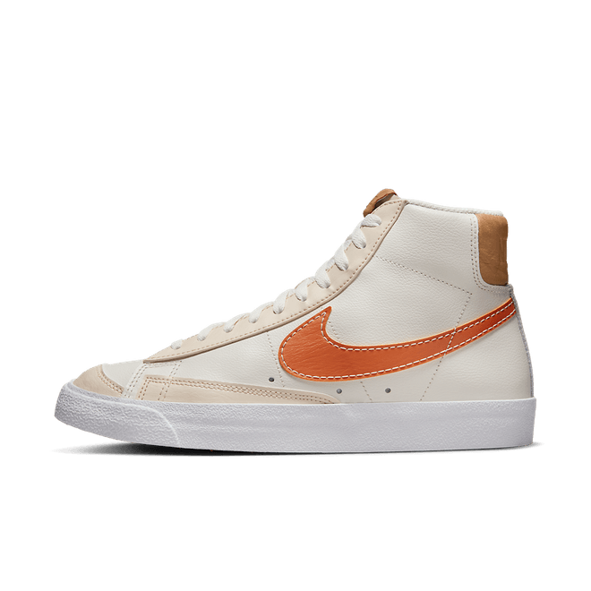 Nike Blazer Mid '77 Emb