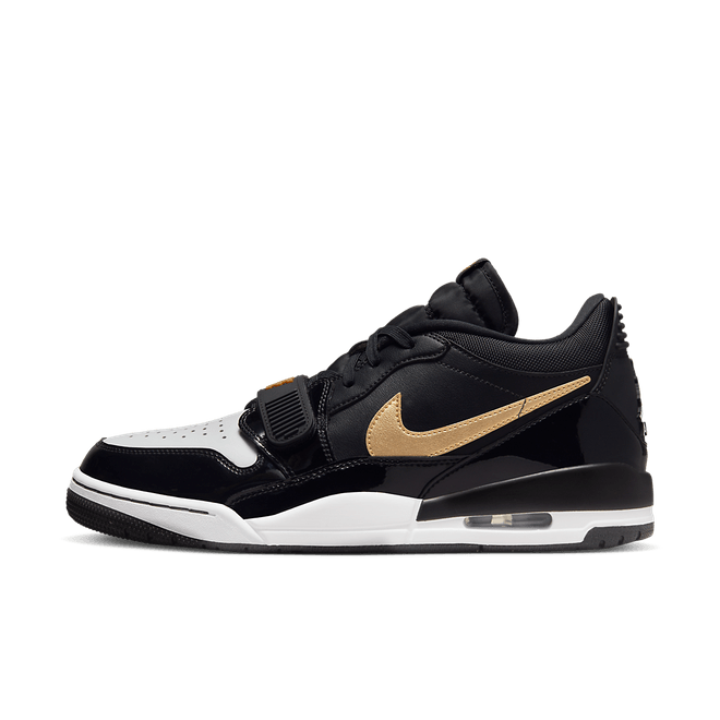 Air Jordan Legacy 312 Low Black Metallic Gold