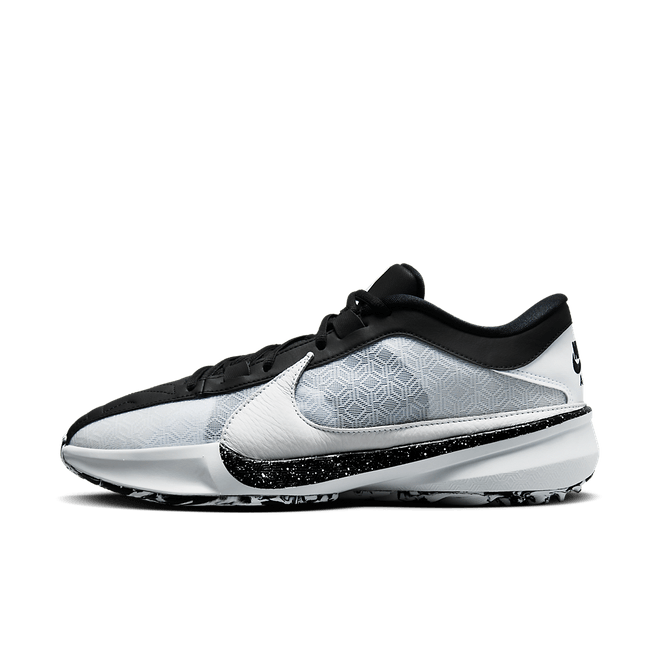 Nike Zoom Freak 'Oreo' DX4985-101 The Drop Date