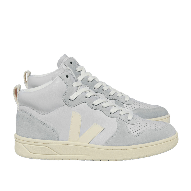 Veja V-15 Leather 