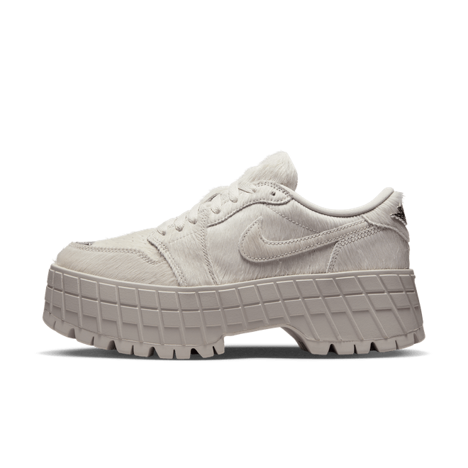 Air Jordan 1 Brooklyn Low 'Light Bone'