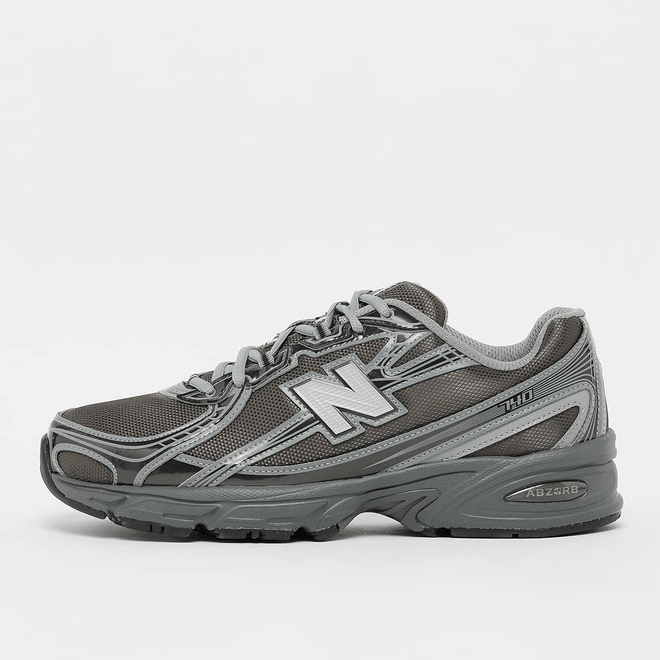 New Balance 740 