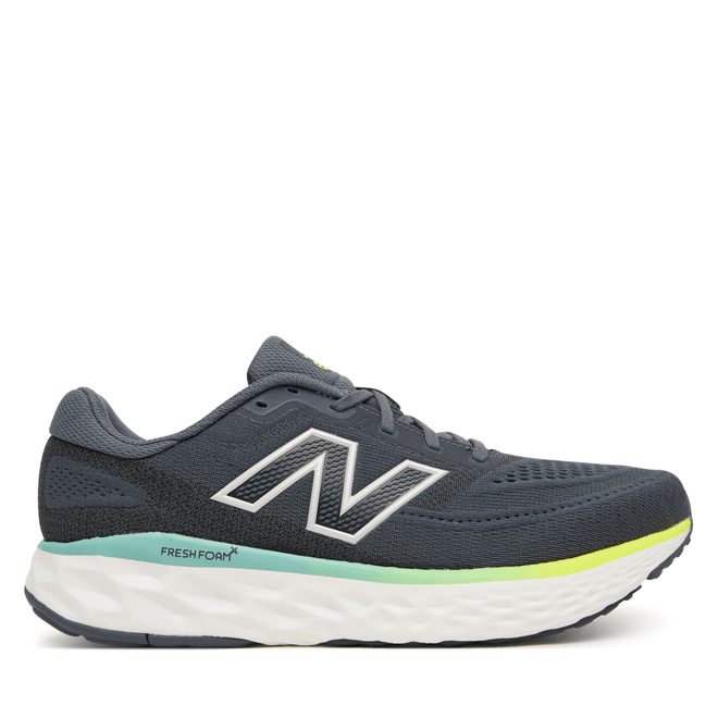 New Balance Evoz v4