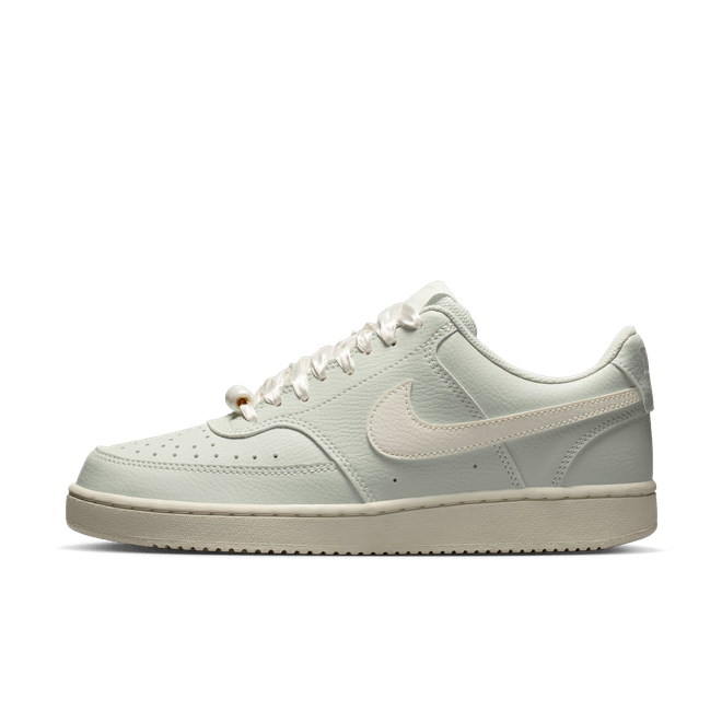 Nike Court Vision Low