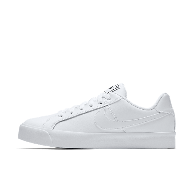 Nike Court Royale Platform