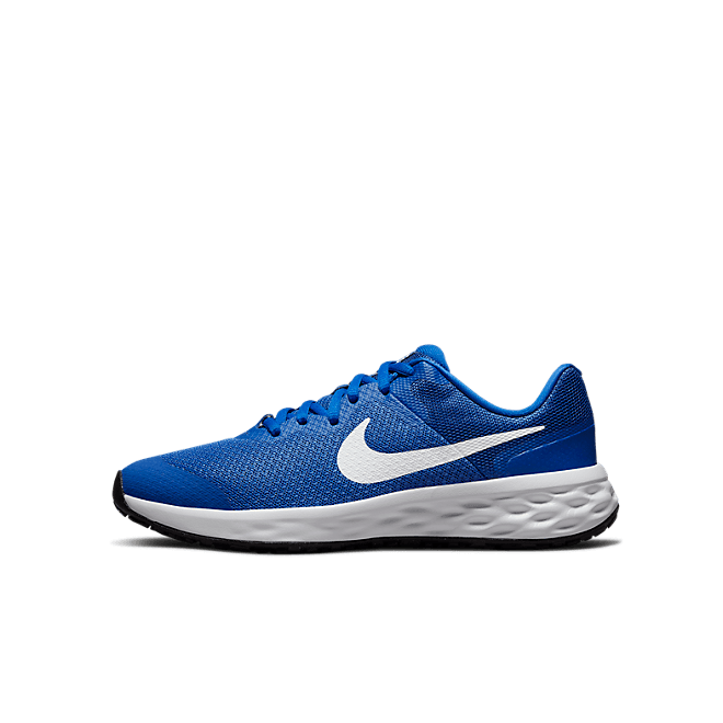 Nike Revolution 6