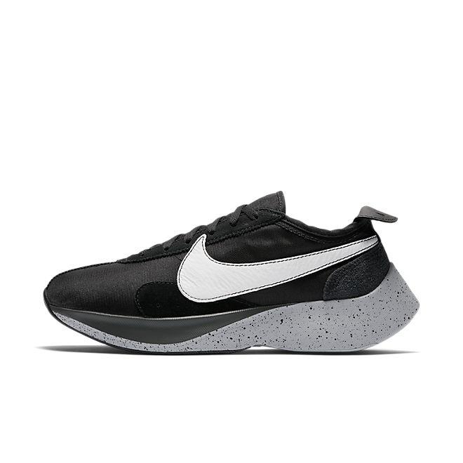 Nike Moon Racer
