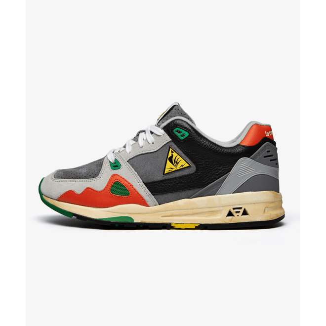 Le Coq Sportif LCS R1000 x SVD "Energy Rooster"