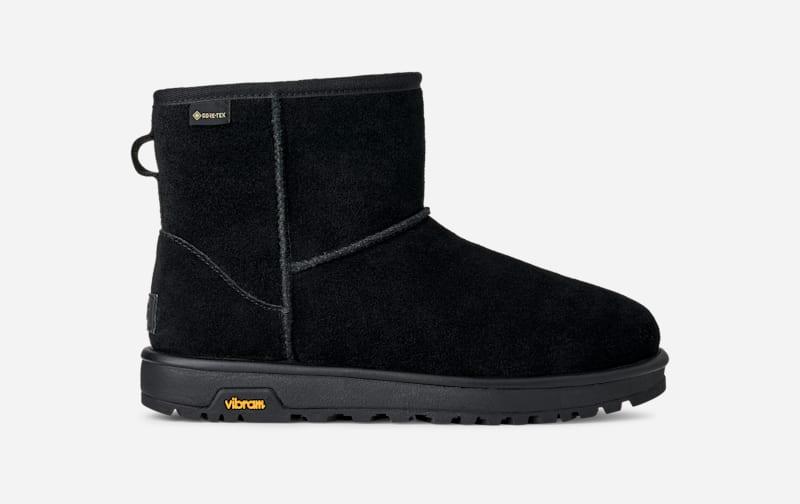 UGG® Classic Mini GTX 'Black'