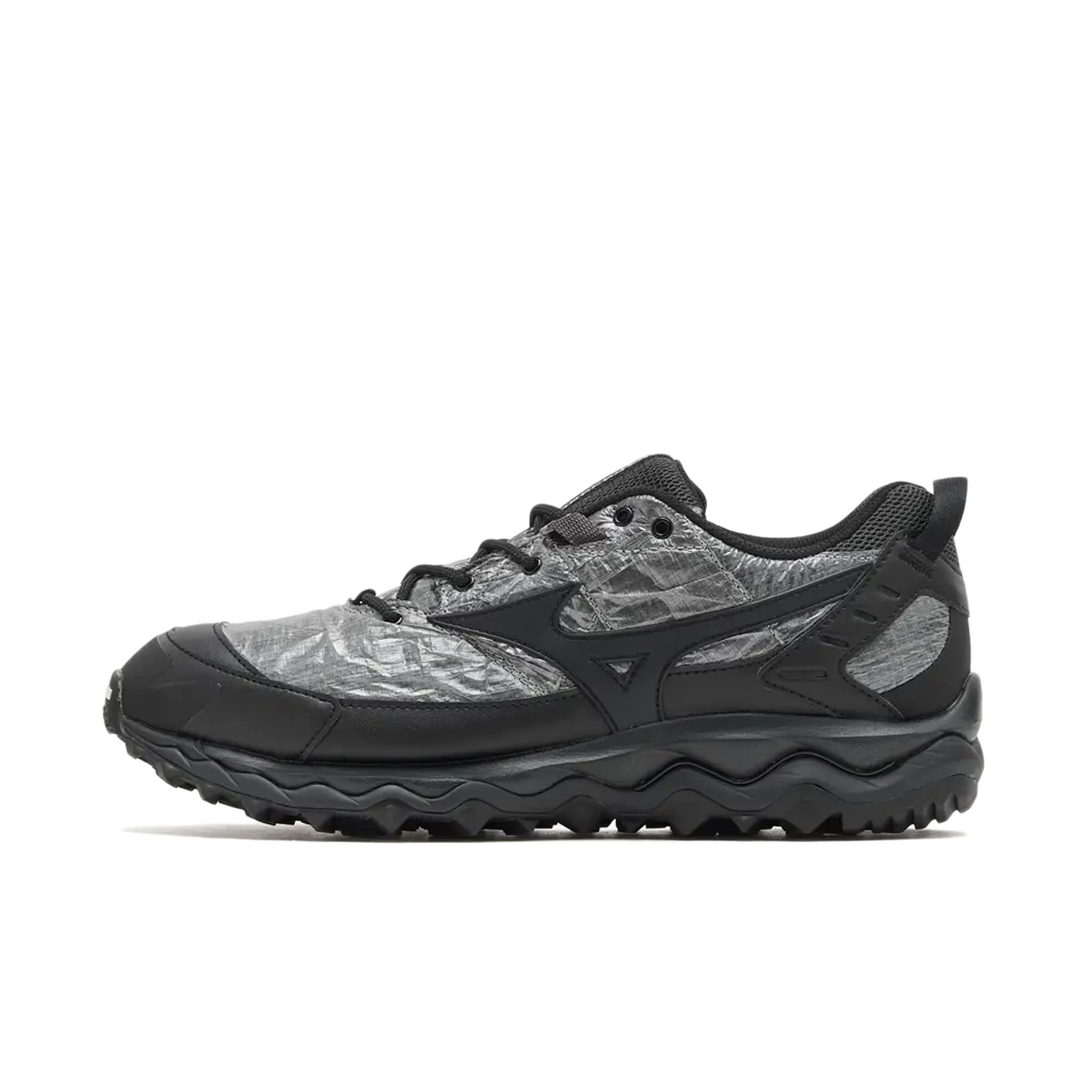 Han Kjøbenhavn x Mizuno Wave Mujin TL 'Black'