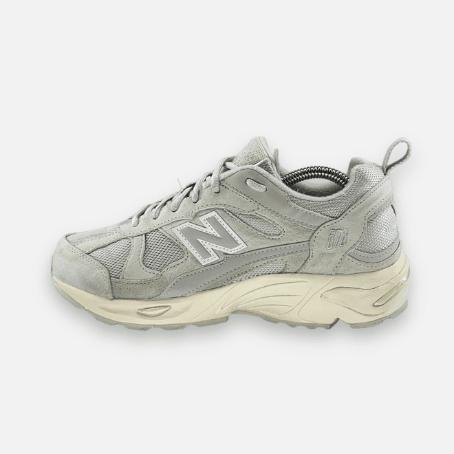 New Balance 878