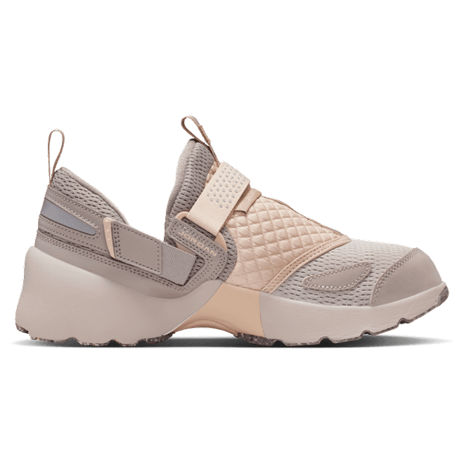 Jordan Trunner Lx White
