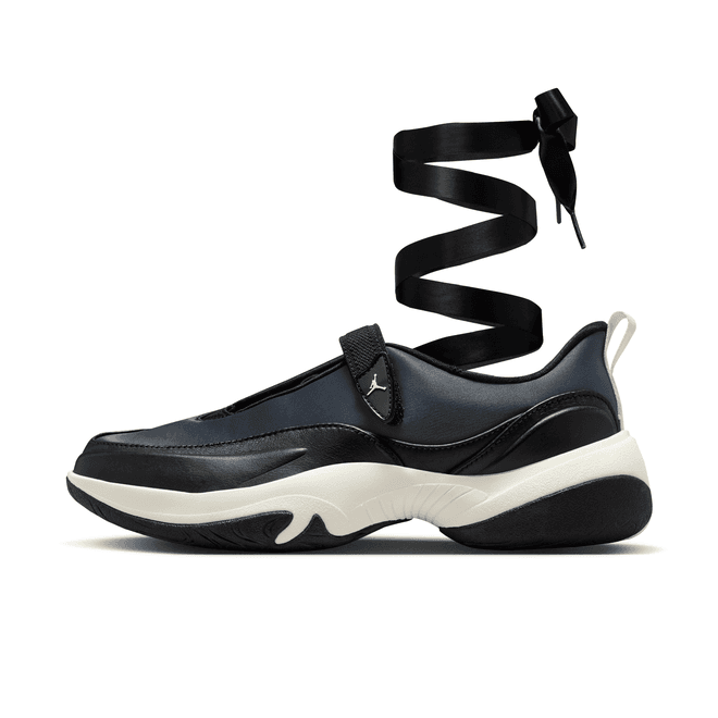 Jordan Pointe WMNS 'Black'
