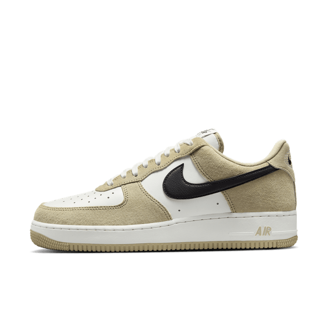 Nike Air Force 1 '07 LV8