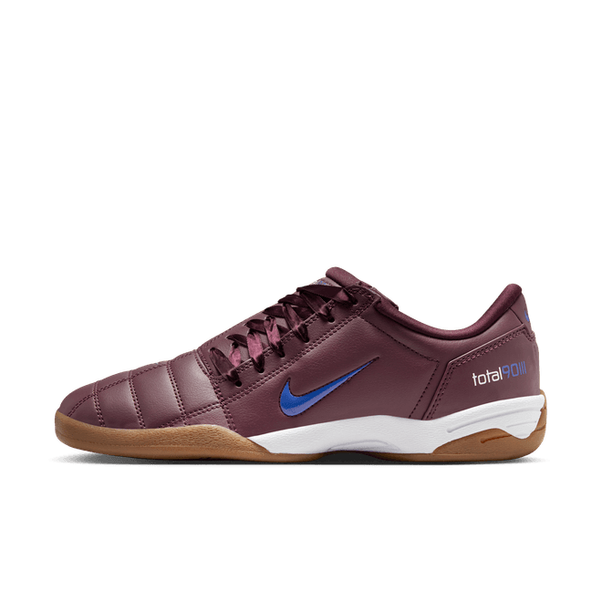 Nike Total 90