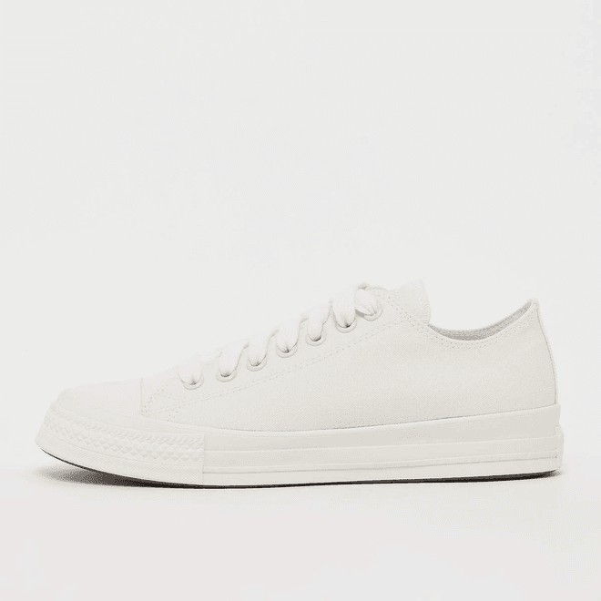 Chuck Taylor Throwback