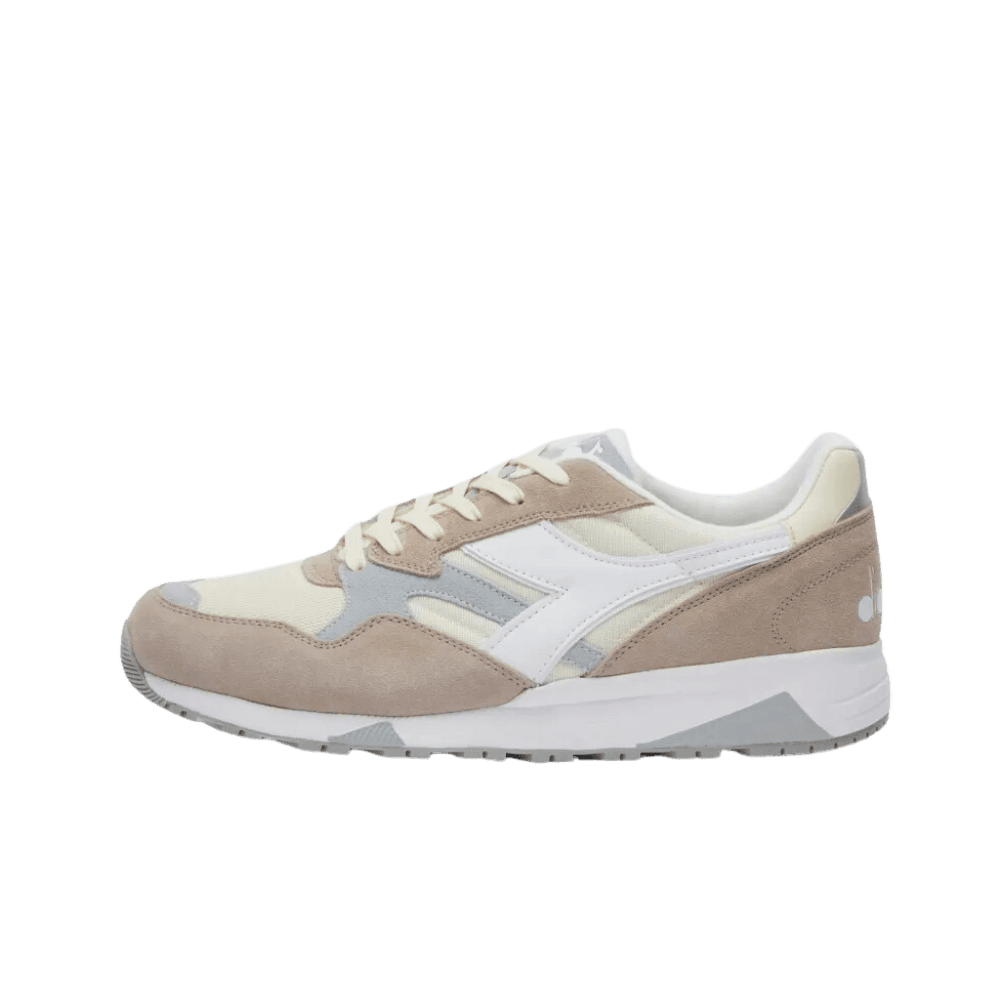 Diadora N902