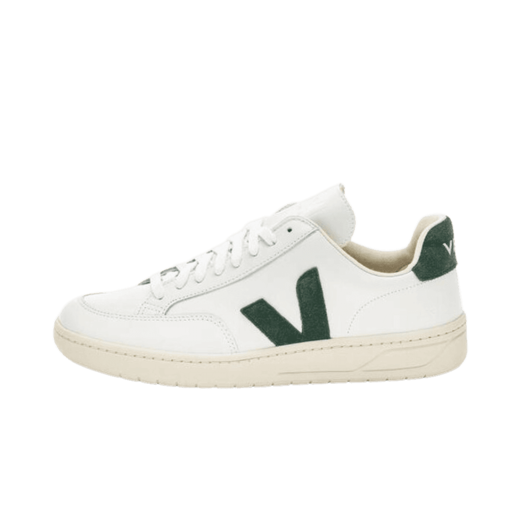 Veja V-12 Leather