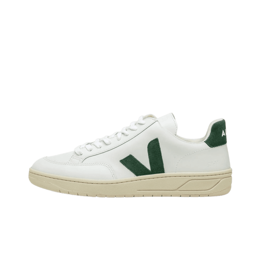 Veja V-12 Leather