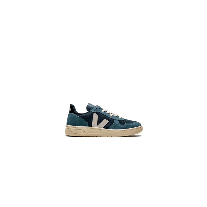 Veja WMNS V-10