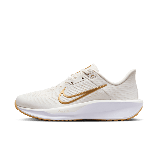 Nike Wmns Quest 6 'Phantom Metallic Gold' 