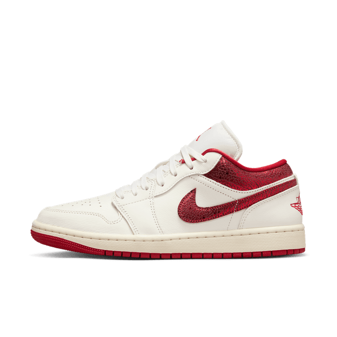 Air Jordan 1 Low SE WMNS 'Ruby'