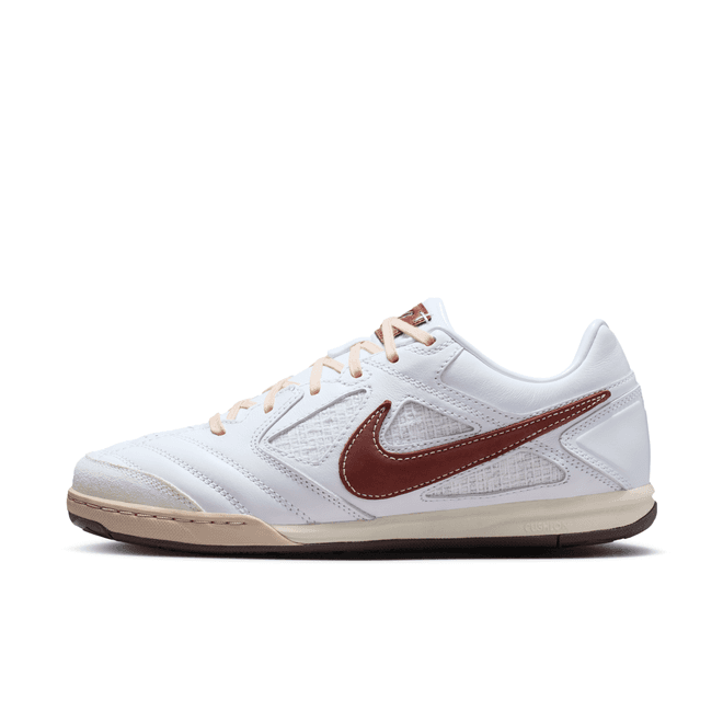 Nike Gato