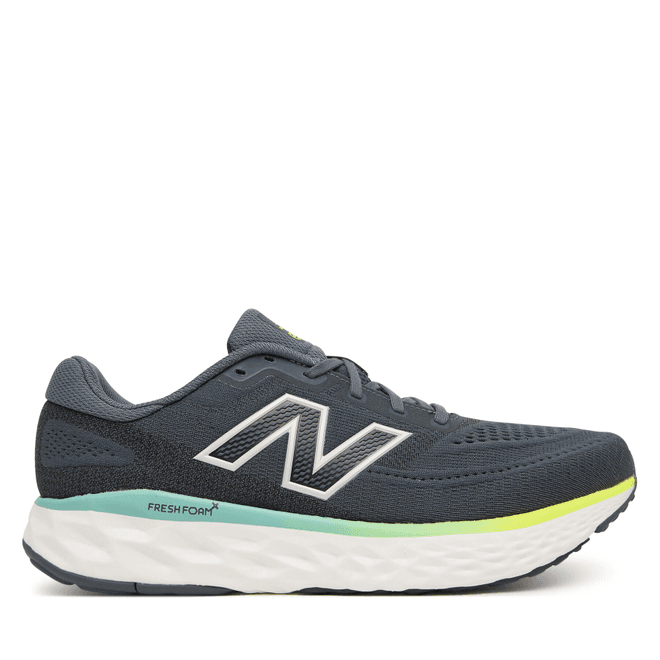 New Balance Evoz v4