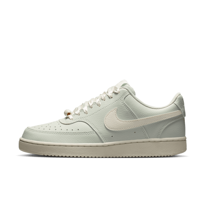 Nike Court Vision Low