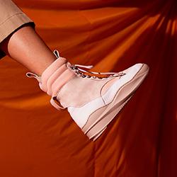 Move Without Barriers: Filling Pieces AW17 Collection