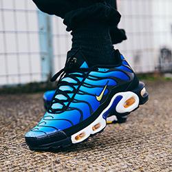 Nike Air Max Plus OG Hyper Blue: On-Foot Shots